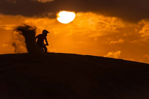 Bike Stunt Desert — Stock Photo, Image