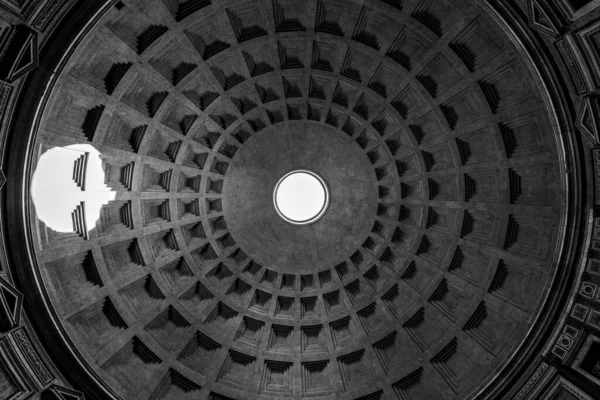 Uma Imagem Tons Cinza Interior Panteão Roma Itália — Fotografia de Stock
