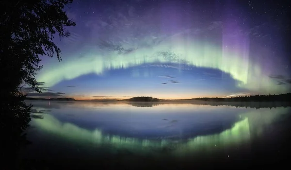 Una Vista Mozzafiato Dell Aurora Boreale Lago Poytya Finlandia — Foto Stock
