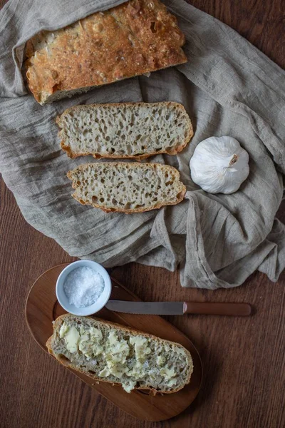 Closeup Delicious Knead Bread Towel Wooden Table — Stock Photo, Image
