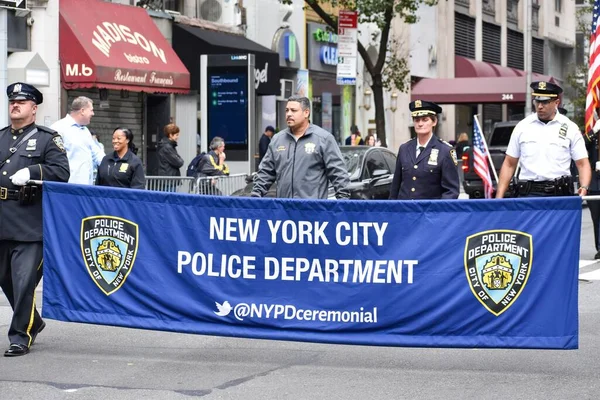 Newyorkesi Musulmani Marciano Lungo Madison Avenue New York Durante Parata — Foto Stock