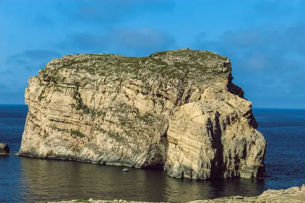 Ένα Βραχώδες Τοπίο Στη Θάλασσα — Φωτογραφία Αρχείου