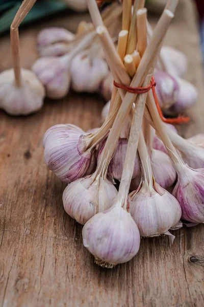 Closeup Bunch Garlics — Stock Photo, Image