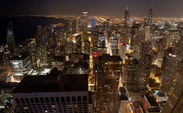 ハンコックからの夜景のあるシカゴの街並み — ストック写真