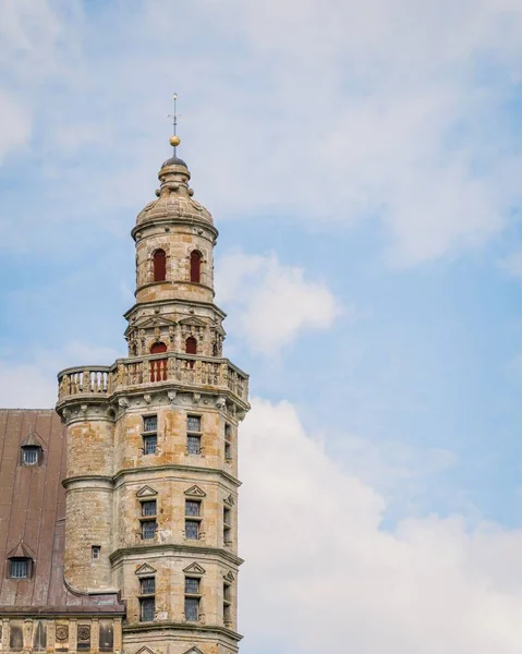 Kronborg Kalesi Nin Dikey Görüntüsü Arka Planda Mavi Bir Gökyüzü — Stok fotoğraf
