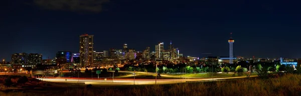 Een Panoramisch Uitzicht Prachtige Skyline Van Het Centrum Van Denver — Stockfoto