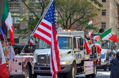 Geleneksel İtalyan Mirası Günü Geçidi Manhattan, New York 'ta Beşinci Cadde' de yürüyor.