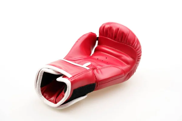 Solo Guante Boxeo Rojo Aislado Sobre Fondo Blanco —  Fotos de Stock