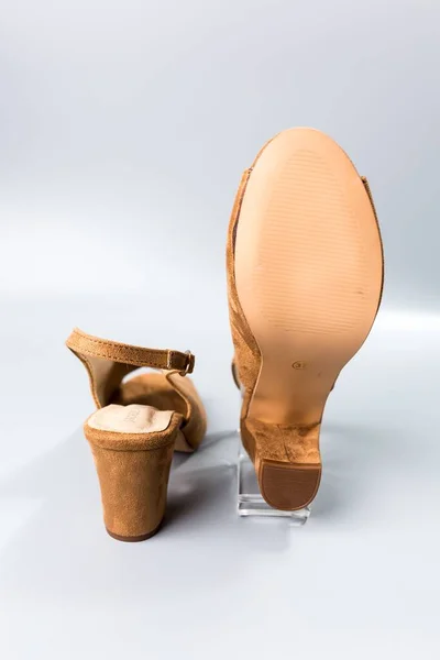 Pereche Pantofi Fundal Alb — Fotografie, imagine de stoc