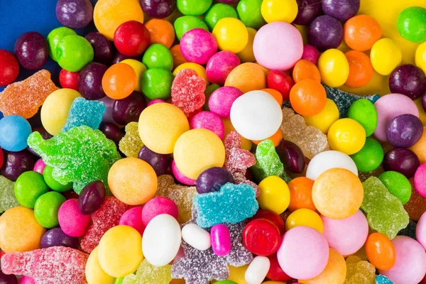 Une Vue Dessus Une Variété Bonbons Sucrés Colorés Avec Différentes — Photo