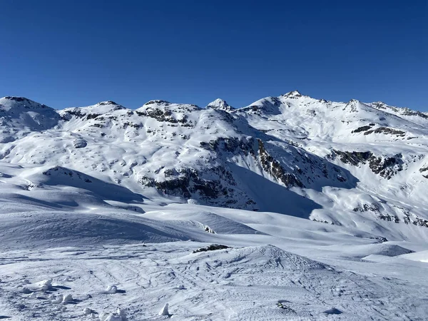 Ένα Χειμερινό Τοπίο Στα Βουνά — Φωτογραφία Αρχείου