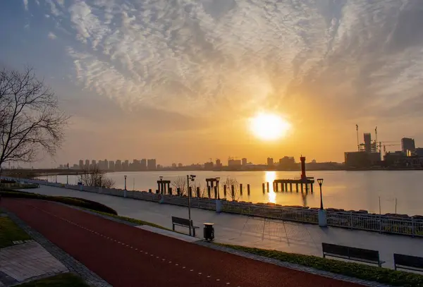 Jogging Walkway Sunset Huangpu River Shanghai City China — Stock Photo, Image