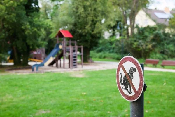 Closeup Dogs Allowed Shit Sign Park Playground — Stockfoto