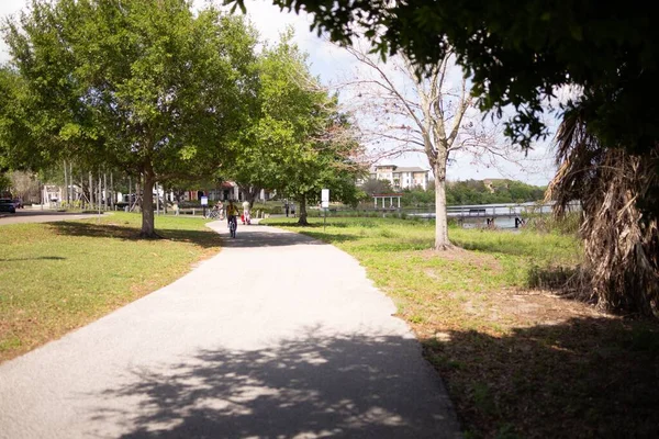 Belo Exuberante Baldwin Park Dia Ensolarado Orlando Estados Unidos — Fotografia de Stock