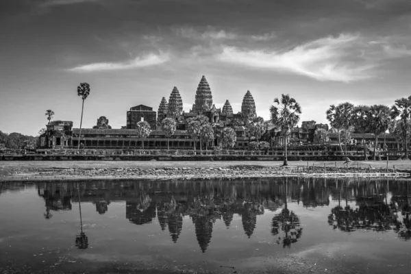 Fotografie Scară Gri Complexului Templului Angkor Wat Cel Mai Mare — Fotografie, imagine de stoc