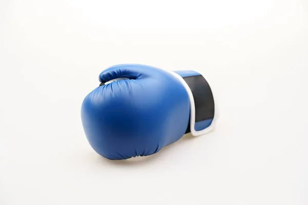 Enda Blå Boxningshandske Isolerad Vit Bakgrund — Stockfoto