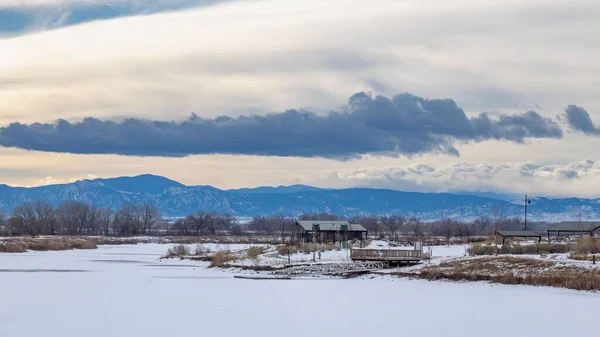 Kış Mevsiminde Buzla Kaplı Göl Park Yeri Ile Colorado Nun — Stok fotoğraf