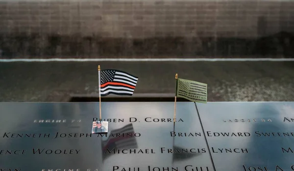 Banderas Estadounidenses Memorial Del Septiembre Nueva York Manhattan —  Fotos de Stock