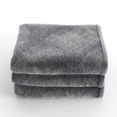 Katlanmış havluların beyaz arka planda izole edilmiş üç boyutlu bir çizimi