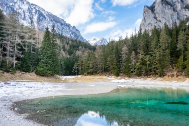 Avusturya 'daki Yeşil Göl.