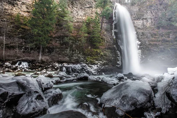 Die Mill Creek Falls Südlichen Oregon Während Der Wintersaison — Stockfoto