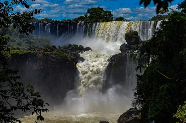 Iguazu Lenyűgöző Tájképe Argentínába Esik — Stock Fotó