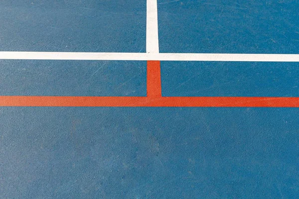 Beyaz Çizgileri Kırmızı Picleball Çizgileri Olan Harika Yeni Mavi Tenis — Stok fotoğraf