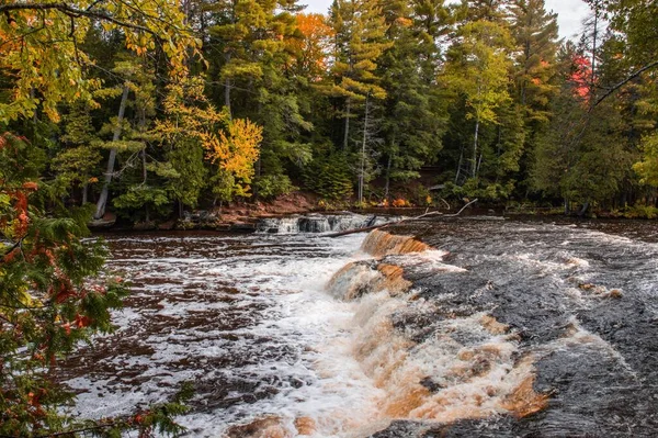 Les Chutes Inférieures Pittoresques Parc État Tahquamenon Falls Dans Michigan — Photo