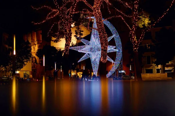 Eine Schöne Weihnachtsdekoration Auf Einer Straße Und Bäume Lichtern Palma — Stockfoto
