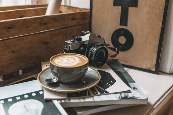 Een Closeup Van Een Kop Latte Met Een Kunst Patroon — Stockfoto
