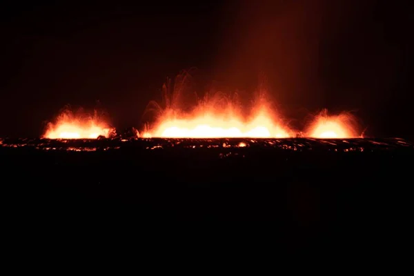 Вид Воздуха Извержение Вулкана Ночью — стоковое фото