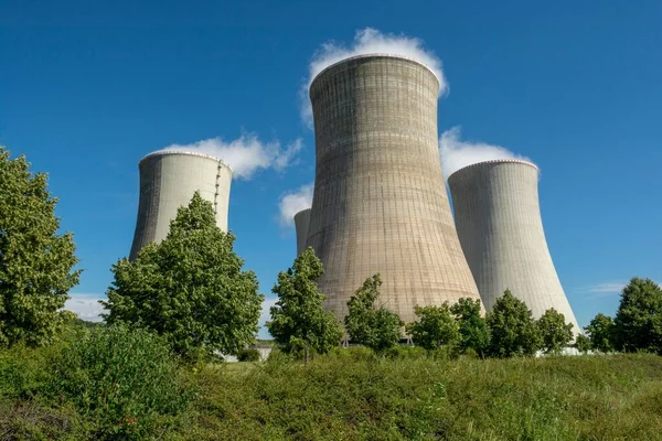 斯洛伐克Mochovce一家核电厂的特写镜头 — 图库照片