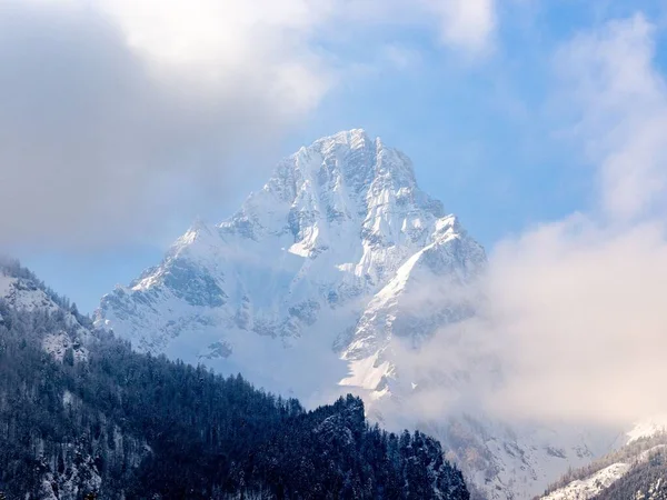 オーストリアのヒンターストッダーにあるスピッツマウアー山頂 — ストック写真