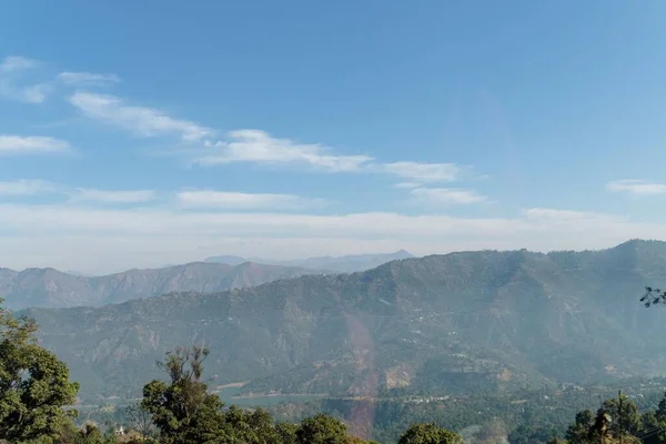Vue Panoramique Hiver Depuis Route Asphaltée Dans Les Montagnes Couvertes — Photo