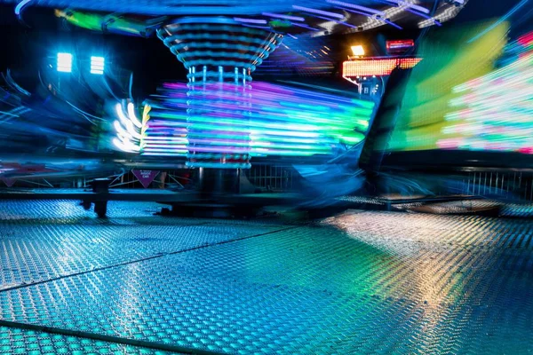 Egy Színes Hosszú Exponálású Felvétel Twister Utazásról Szórakoztató Vásár — Stock Fotó