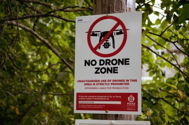 Drone Bölgesi İşareti Olmayan İşaret Panosu