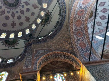 İstanbul, Türkiye 'de Sultan Ahmet Camii' nin Mavi Camii 'nin boyanmış çatısı