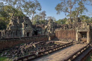Siem Reap, Kamboçya 'daki Angkor Wat Tapınağı' nın güzel bir fotoğrafı.