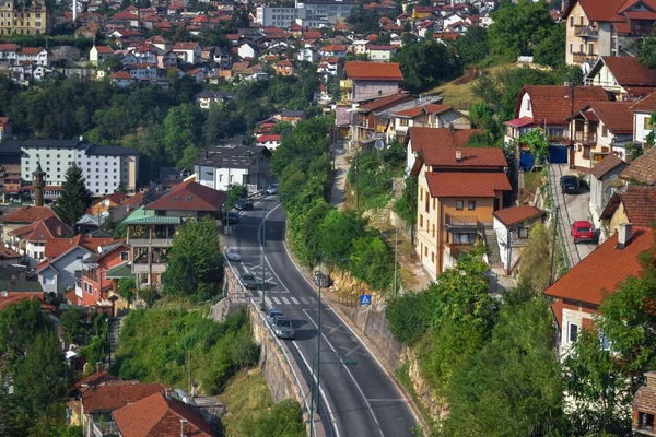 Flygbild Sarajevos Huvudstad Med Bostadshus Omgivna Träd — Stockfoto