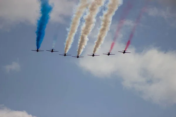 Lindas Flechas Aeronaves Formando Uma Forma Durante Show Cosford Air — Fotografia de Stock