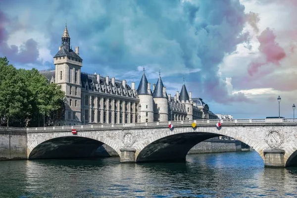 Paryż Pont Change Conciergerie Ile Cite Nad Sekwaną — Zdjęcie stockowe