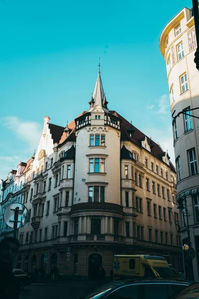 Eine Vertikale Aufnahme Der Prager Altstadt Einem Sonnigen Tag — Stockfoto