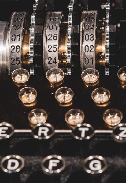 Enchufe Teclado Rotores Máquina Alemana Enigma Segunda Guerra Mundial Exhibición —  Fotos de Stock