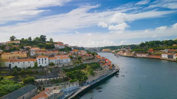 Una Toma Aérea Ciudad Vieja Oporto Río Duero Portugal — Foto de Stock