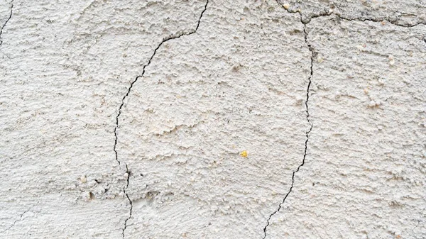 Крупный План Грубой Текстуры Стены Трещинами — стоковое фото