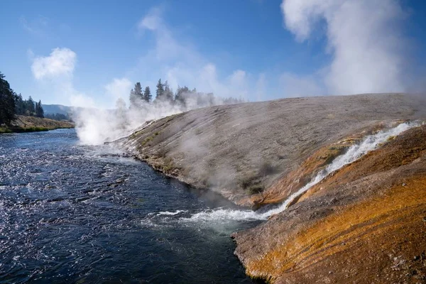 Piękny Widok Wielkiej Pryzmatycznej Wiosny Yellowstone — Zdjęcie stockowe