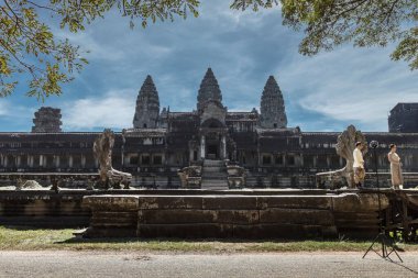 Angkor Wat tapınağının güzel bir fotoğrafı ve Kamboçya 'daki en büyük anıt.