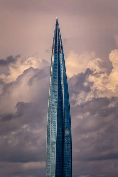 位于俄罗斯圣彼得堡的拉赫塔中心是欧洲最高的摩天大楼 — 图库照片