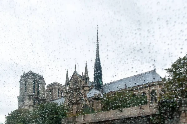 Una Hermosa Toma Catedral Notre Dame París Detrás Una Ventana —  Fotos de Stock