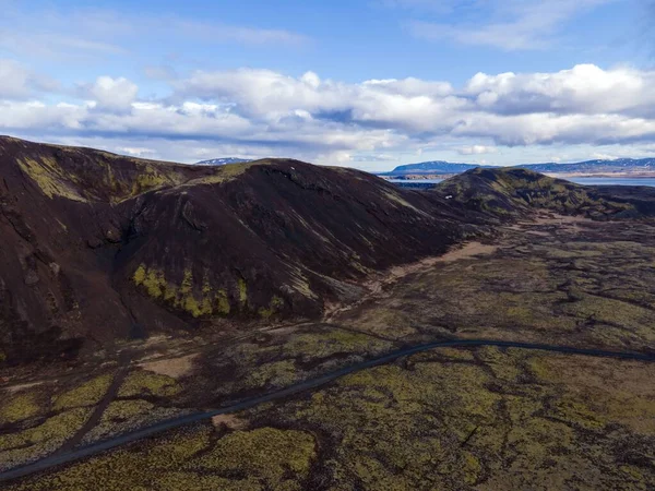 アイスランドのThingvellirの火山の山々の景色 — ストック写真